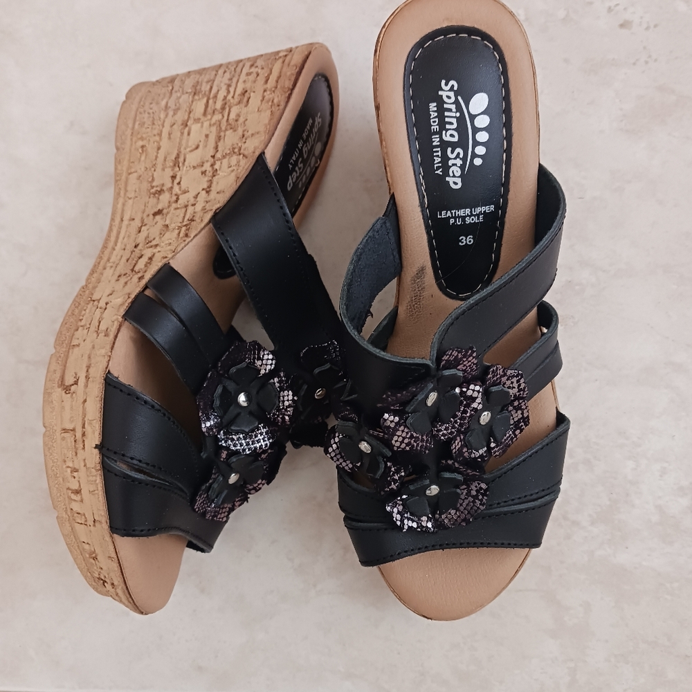 Spring Step Women's Black Sandals with Cork Heels and Flowers Size 36 US 5.5-6 - Picture 7 of 9